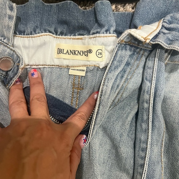 NWT BlankNYC paper bag shorts. - Picture 2 of 3